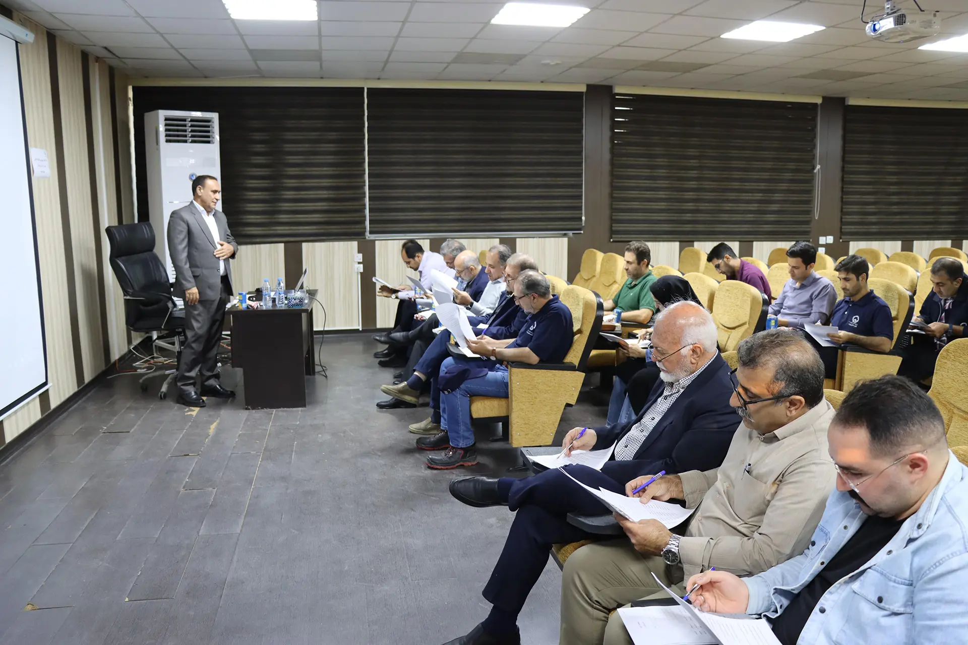 جلسه سوم کارگاه آموزشی رفتار سازمانی