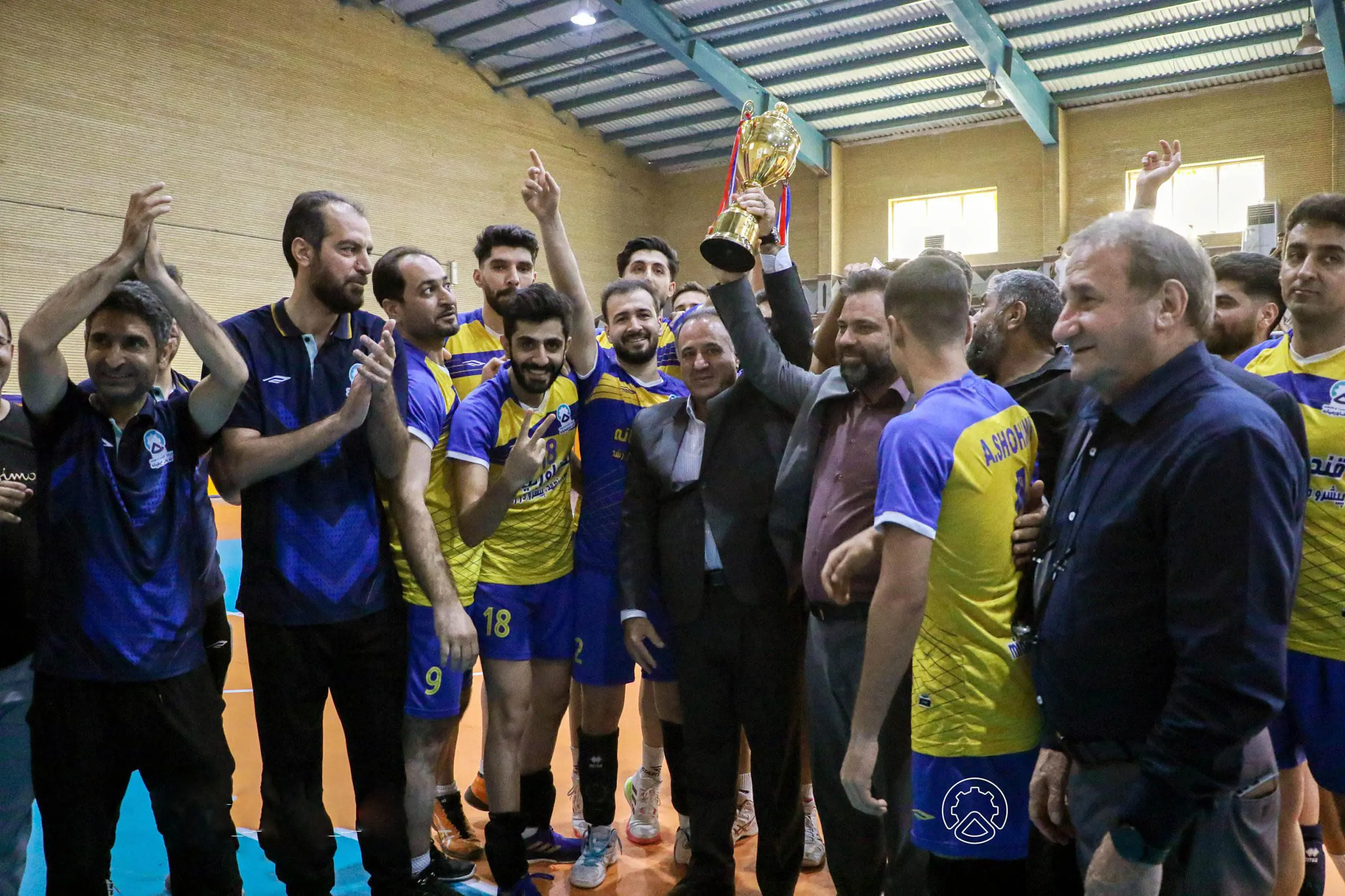 قند خاورمیانه با اقتدار قهرمان شد. آبان ماه ۱۴۰۲